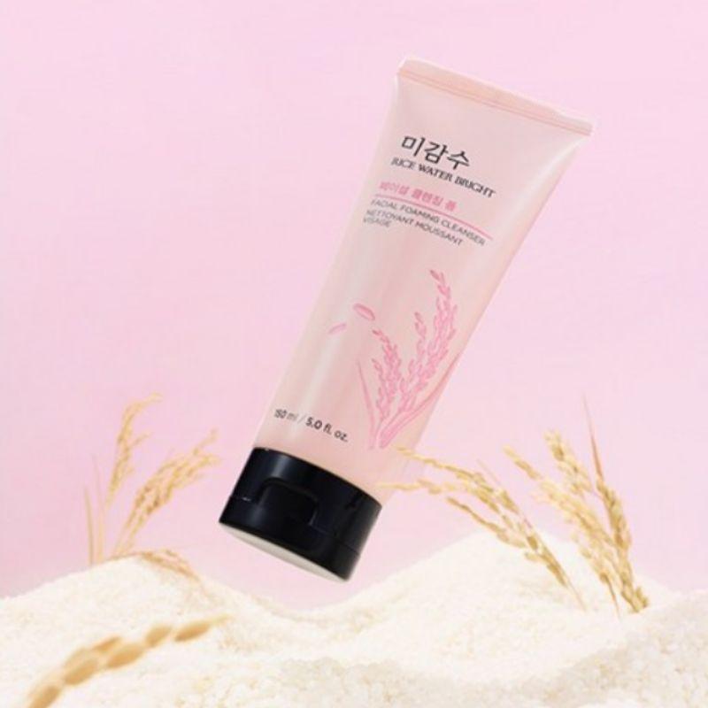 The Face Shop Pirinç Suyu Parlak Pirinç Kepeği Yüz Temizleme Köpüğü 150ml
