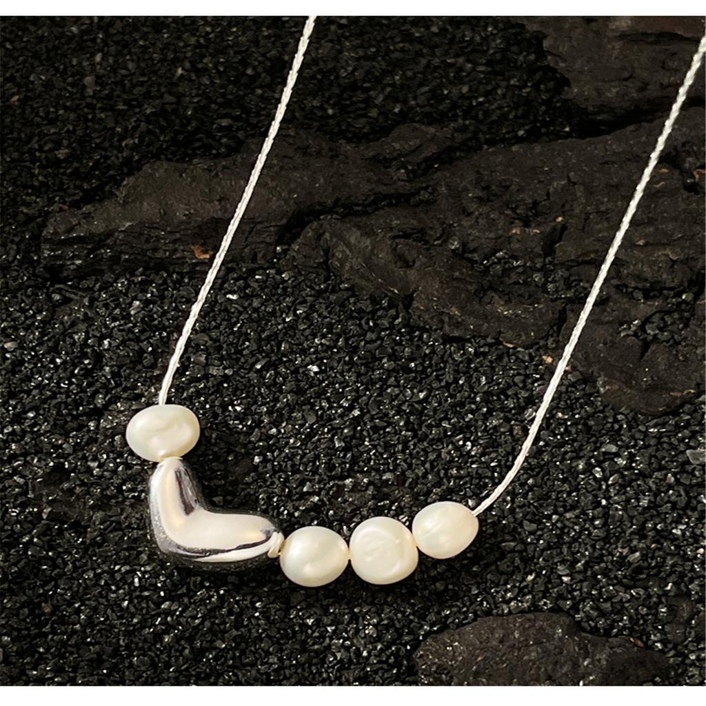 Stylish Pearl and Heart Pendant Necklace Adjustable Length Clavicle Chain Fashionable Neckchain Jewelry for Women