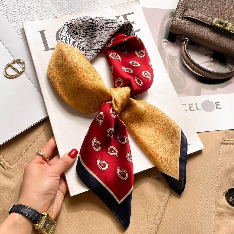Zhang Ruonan silk scarf women's spring and summer new fashion retro accessories scarf neck high-end small square scarf