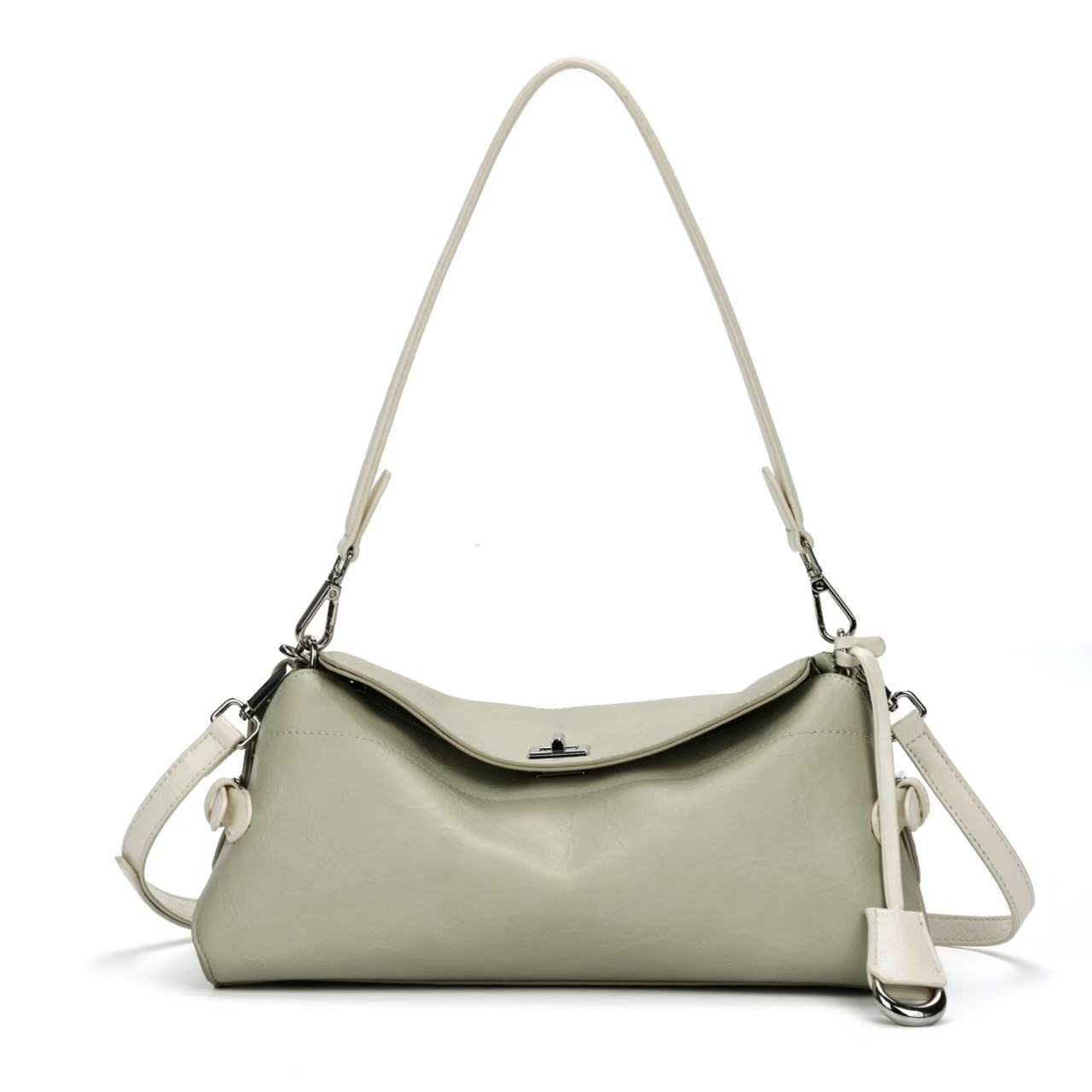 

Large Capacity Exquisite Bag Women S Light Luxury French Retro Style Handbag Lightweight High-End Messenger Bag