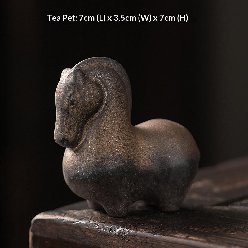 

Coarse Pottery Kiln-Transformed Tang Horse Small Tea Pet Ornament Suitable for Cultivating Premium Tea Room Zen Decoration