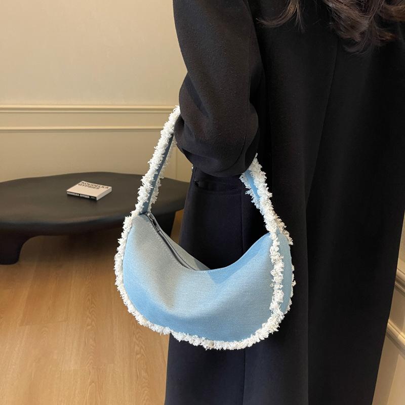 Niche Design Fashion 2025 Autumn Simple Armpit Bag Foreign Style Personality Simple Temperament Casual Shoulder Messenger Bag