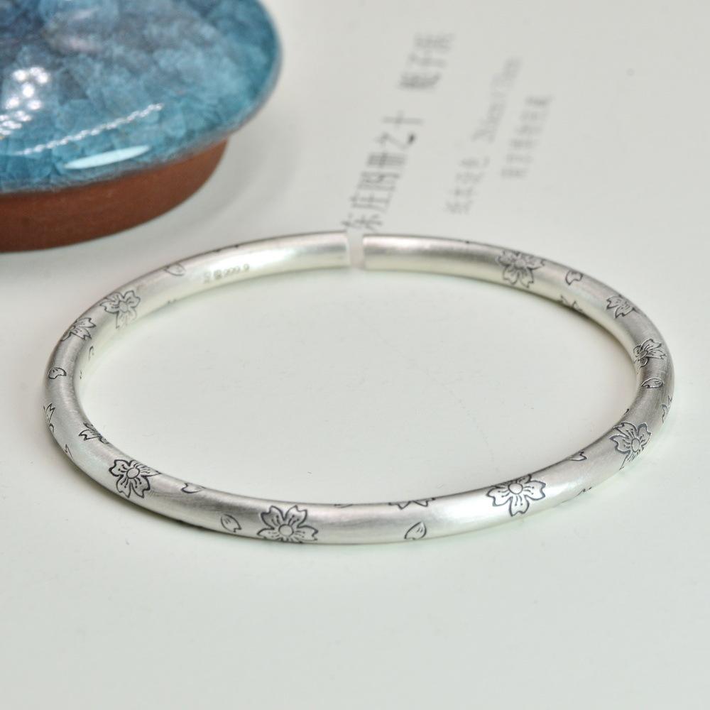 Zuyin 9999 Retro Mattiertes Kirschblüten-Armband Offen Reines Silber Schlichte Kunst Massiv Mutter Freundin Geschenk Armband