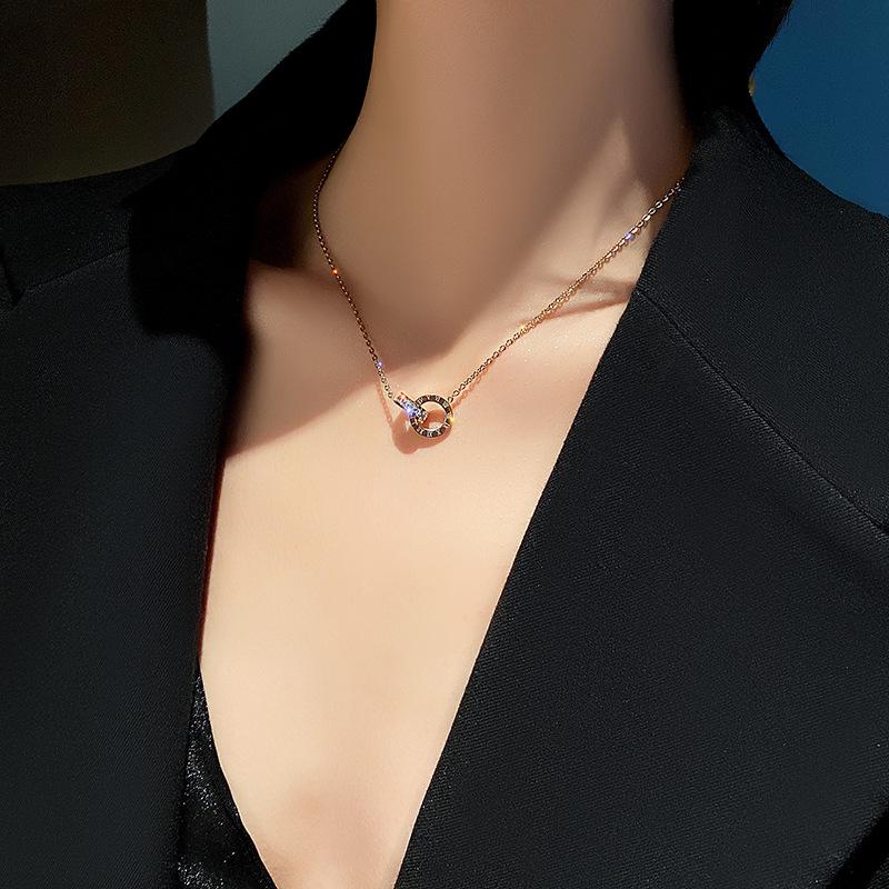 Rome Double Ring Clavicle Necklace: Summer Light Luxury Titanium Steel Pendant for Women
