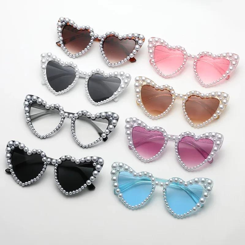 Heart Shape Large Frame with Pearl Sunglasses Women Men Fashion Sun Glasses Shades Vintage Retro UV400 Eyewear for Female