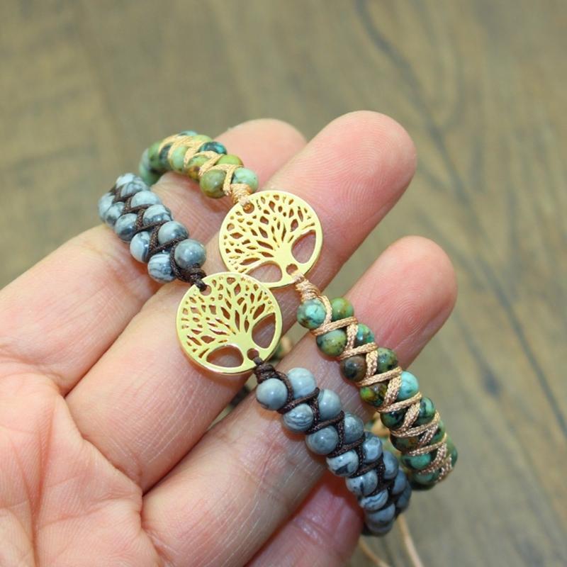 Verstellbares Unisex Armband mit natürlichen Türkisperlen, zweireihig, mit Baum-Anhänger für einen stilvollen Look