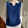 2025 Women's Early Winter V-Neck Cable Knit Sleeveless Wool Vest with Shoulder Pads