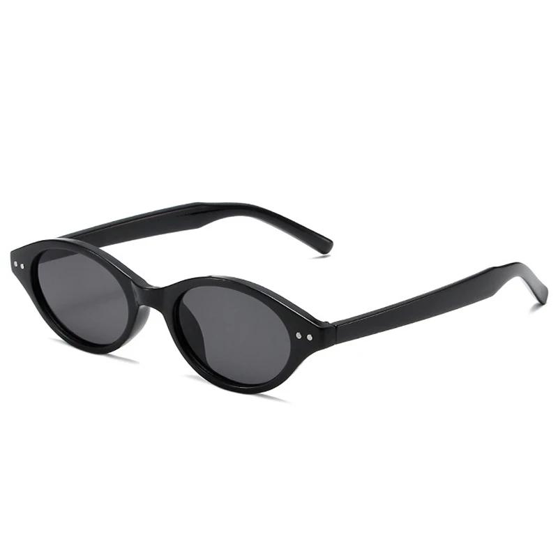 Nowe Małe Owalne Okulary Przeciwsłoneczne Damskie Retro Kolory Cukierkowe UV400 Męskie Modne Nity Okulary Przeciwsłoneczne