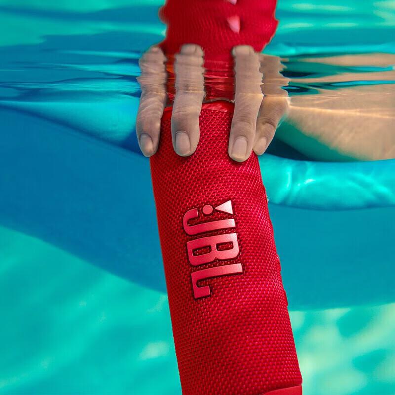 JBL Flip 6 Portable Bluetooth Speaker