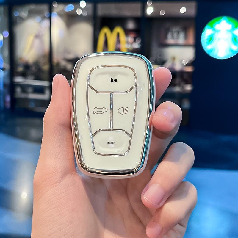 TATA Nexon/Safari/Altroz Key Case and Keychain