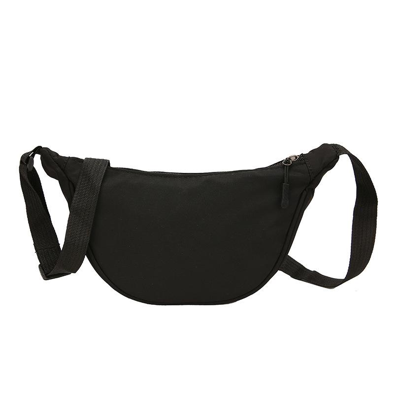 Nylon Messenger Bag Women's 2025 New Trendy Dumpling Bag Lightweight Small Satchel Versatile Underarm Bag Shoulder Canvas Bag