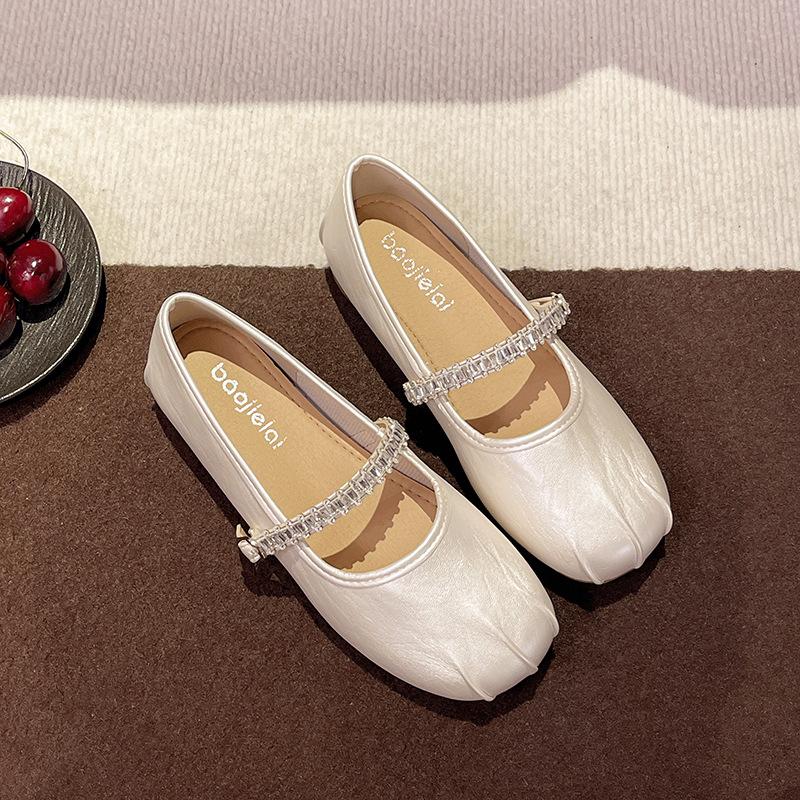 French flat-bottomed rhinestone light-mouth silver single shoes women's summer 2025 new fairy style with skirt one-word Mary Jane shoes