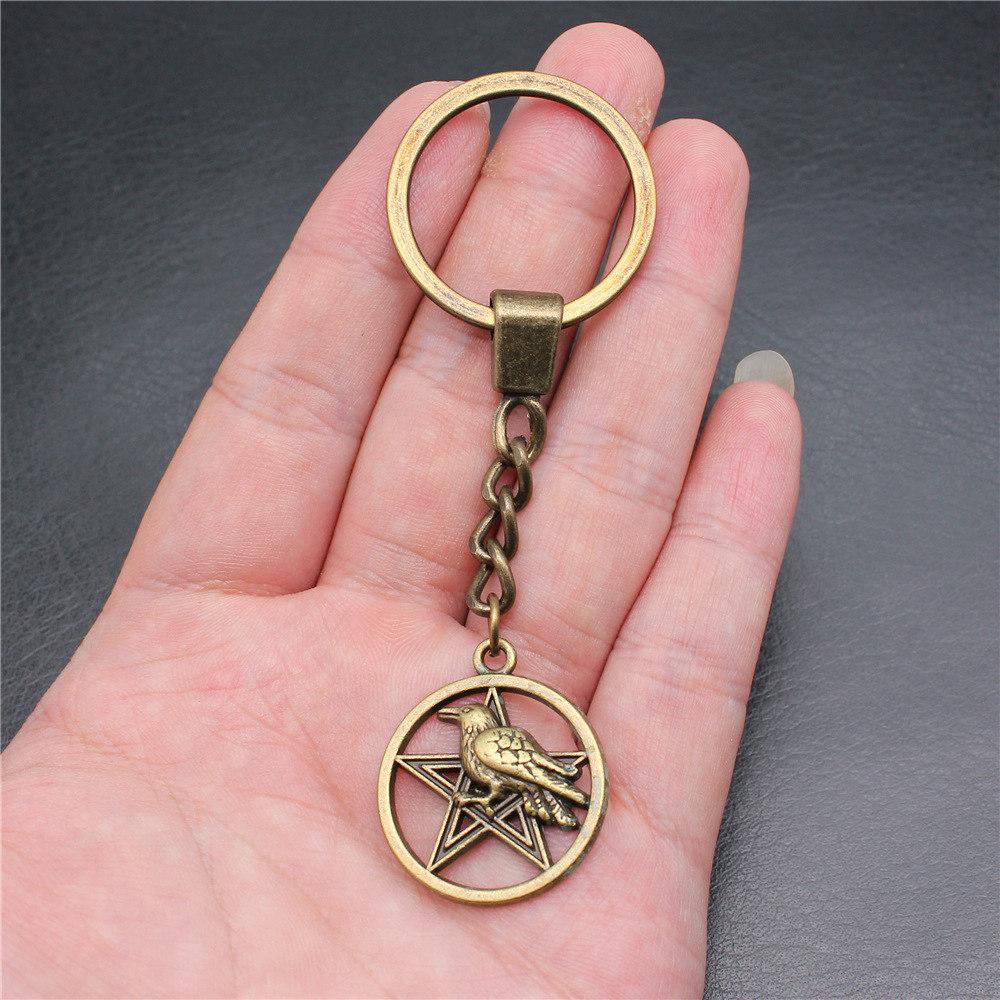 30mm Keychains Sun Moon Pentagram Vintage Jewelry Supplies QY047