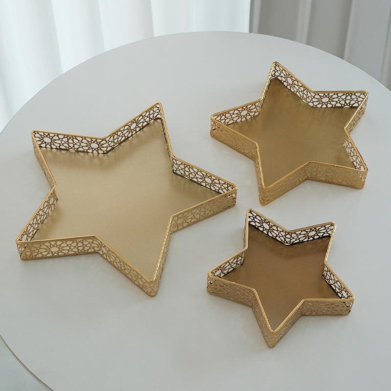 Star and Moon Heart-Shaped Wrought Iron Fruit Bowl Decorative Piece Creative Cake and Dessert Tray for Living Room Home Decor