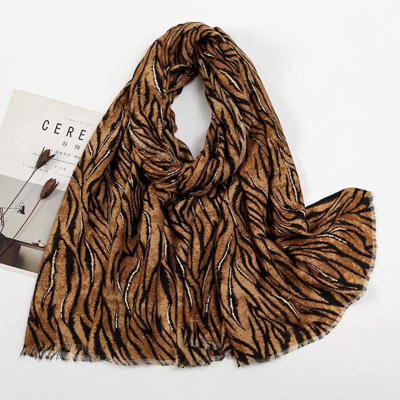 Small fresh medium and retro blue and white porcelain cotton and linen feel scarf, Bali yarn silk scarf, blue flower shawl women