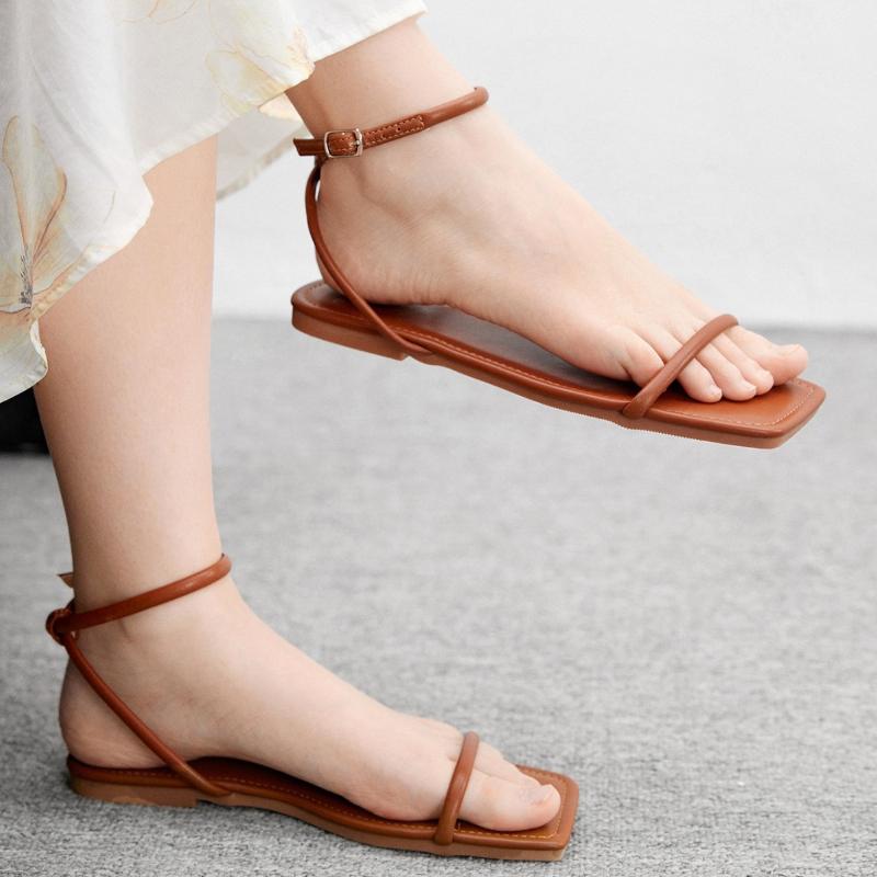 Fashion Fashion Gold Narrow Band Flat Sandals Women Comfort Ankle Buckle Brand Designer Shoes Summer Outdoor 43 Large Size Beach Sandals