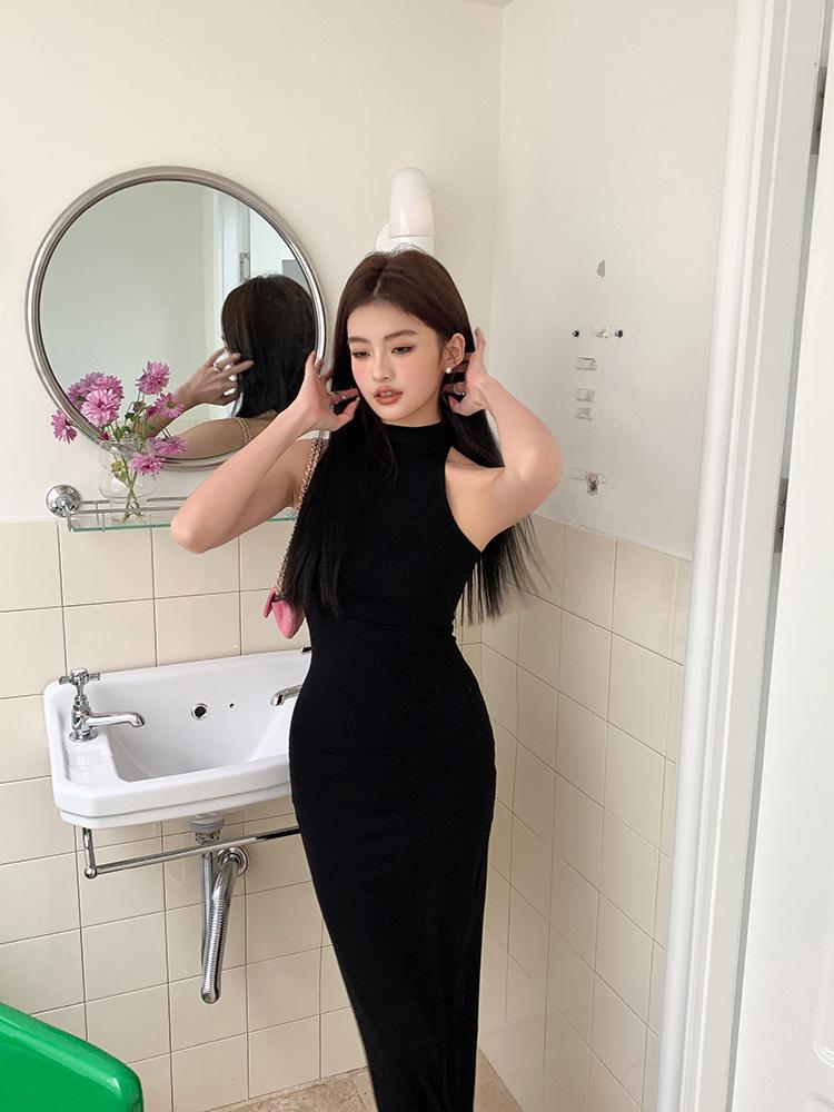 2026 Spring/Summer Elegant Sleeveless High Neck Slim Fit Dress with Back Slit for Women