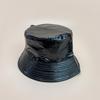 Cappelli a secchiello in pelle verniciata di nicchia Nuovi unisex Parasole Semplici Traspiranti Bicolore Versatili Moda Personale Cappelli da pescatore