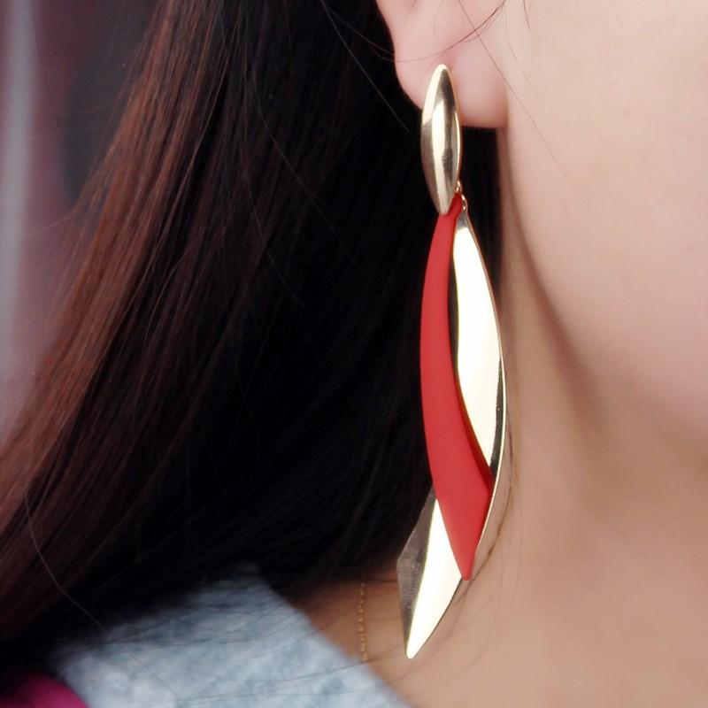 Trendy Irregular Geometric Drop Earrings for Women European Statement Dangle Earrings Vintage Golden Jewelry Charms Accessories