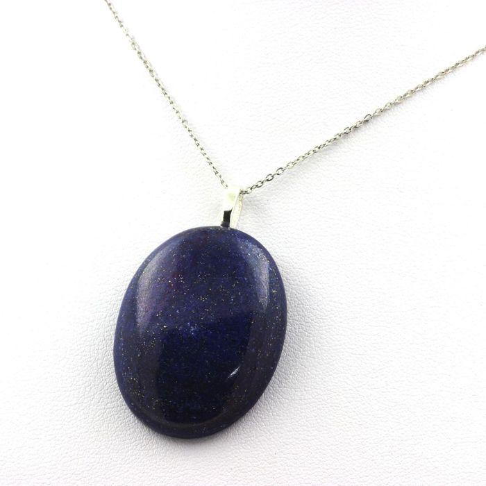 Pierres et Minéraux. Collier Lapis Lazuli. 76.23 ct. Forme ovale..