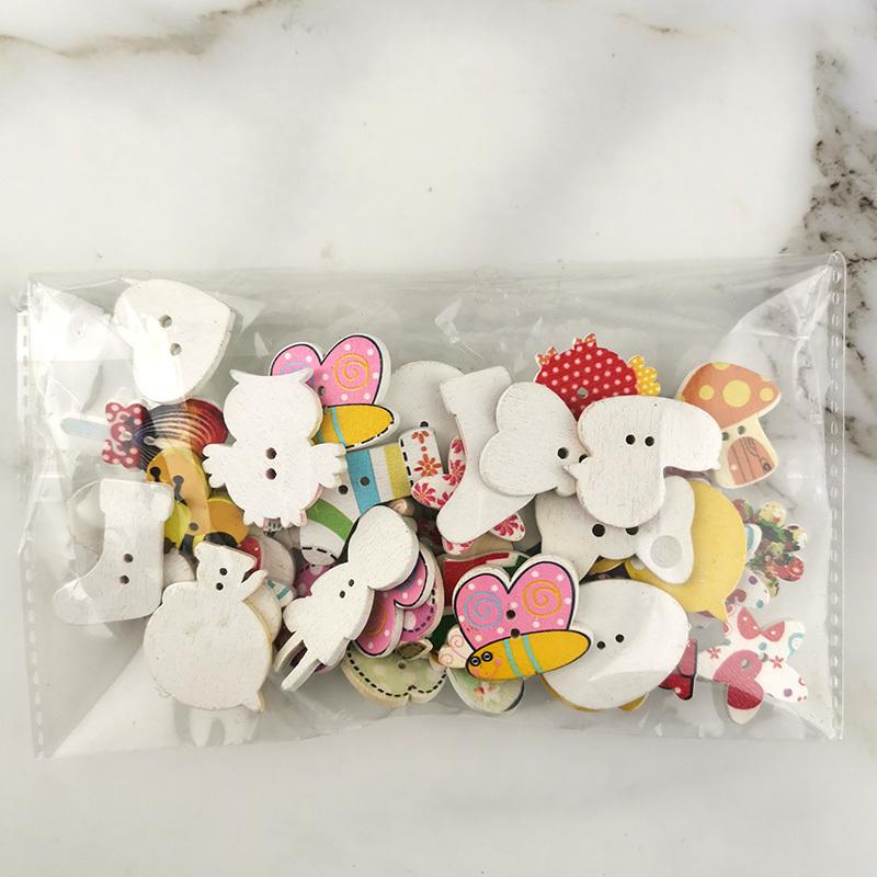 (50 pieces) 2-hole mixed size white wooden button scrapbook DIY home decoration