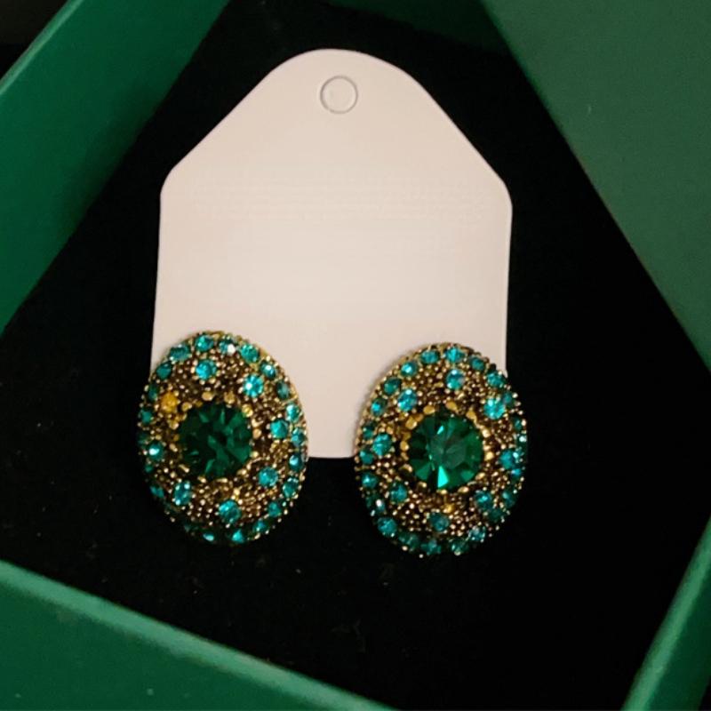 

Овальные серьги с инкрустацией стразами для женщин, французские серьги-гвоздики в стиле легкой роскоши зеленого цвета, темпераментные, роскошные, для вечеринок, сверкающие цирконы зелёный