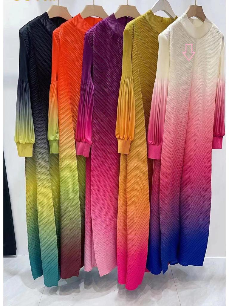 Middle Eastern Style Women's Gradient Robe Dress, Semi-High Neck, Plus Size, High-End Bud Skirt.