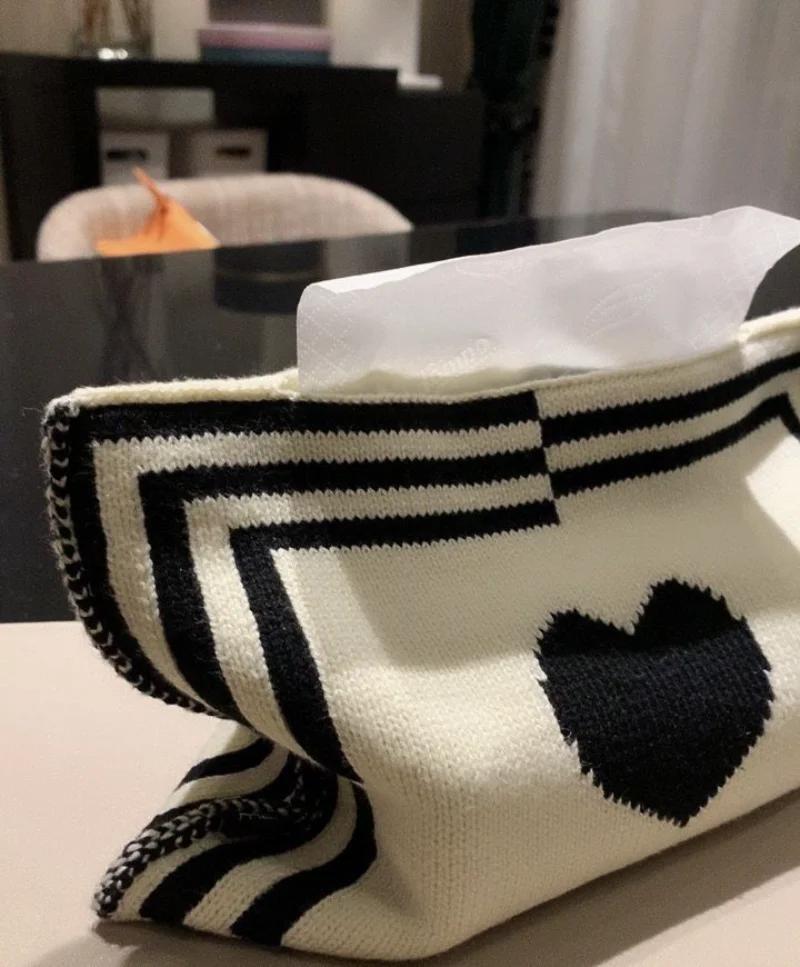 

Nordic Ins Сердцевидный узор Вязаная сумка для салфеток Гостиная Настольная коробка для салфеток Хранение бумаги Настольный декоративный чехол для салфеток Коробка для бумаги