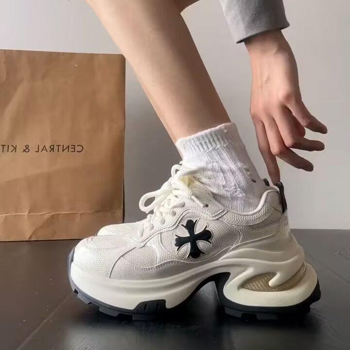Zhao Ruth Has the Same Thick-soled Cross Flower Dad Shoes for Women's 2025 Spring Small Height-increasing Sneakers.