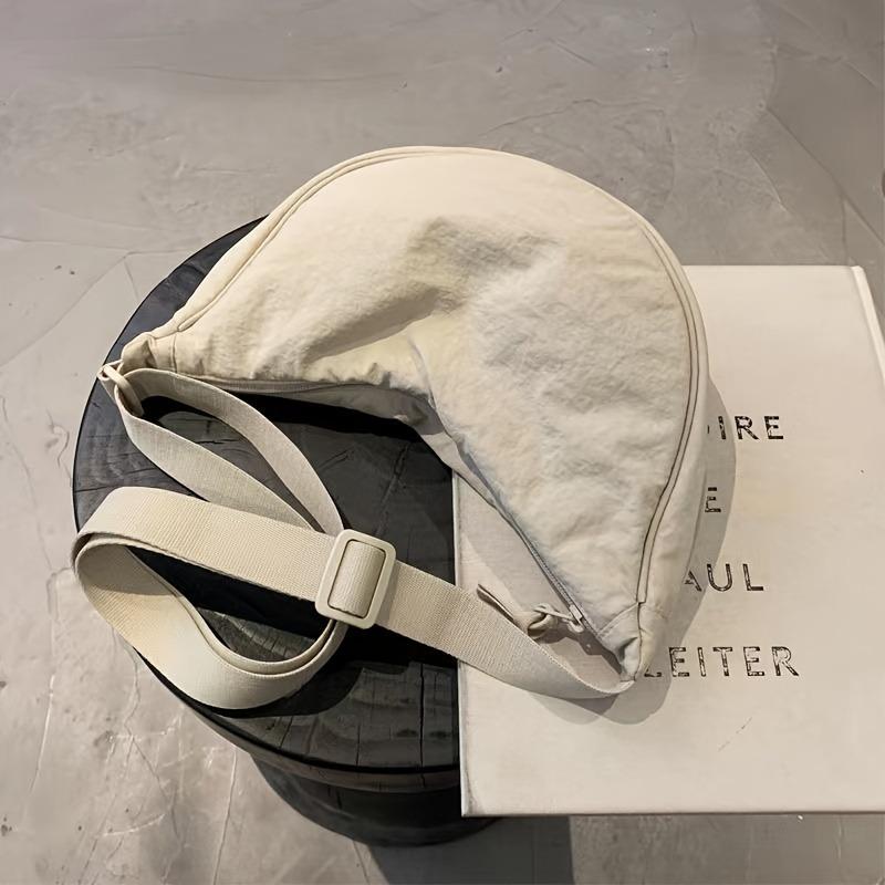 Casual Minimalist Crescent Zipper Shoulder Bag, All-Match Versatile Handbag For Daily Use, Sports Bag