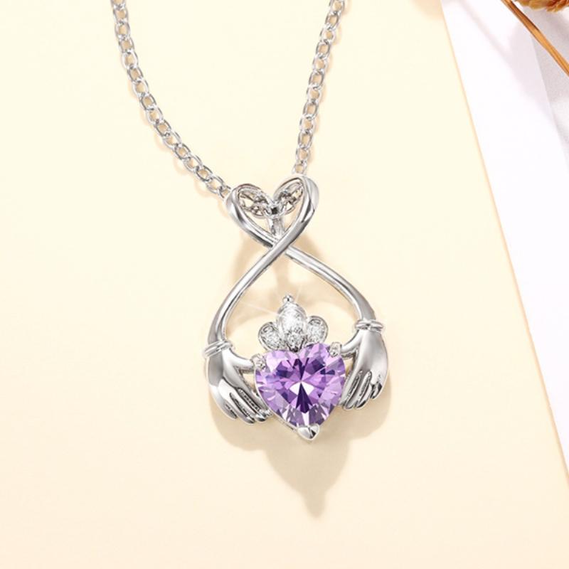 

CAOSHI Graceful Female Heart Crystal Necklace with Delicate Design Aesthetic Gift for Anniversary Ceremony Statement Jewelry 45cm
