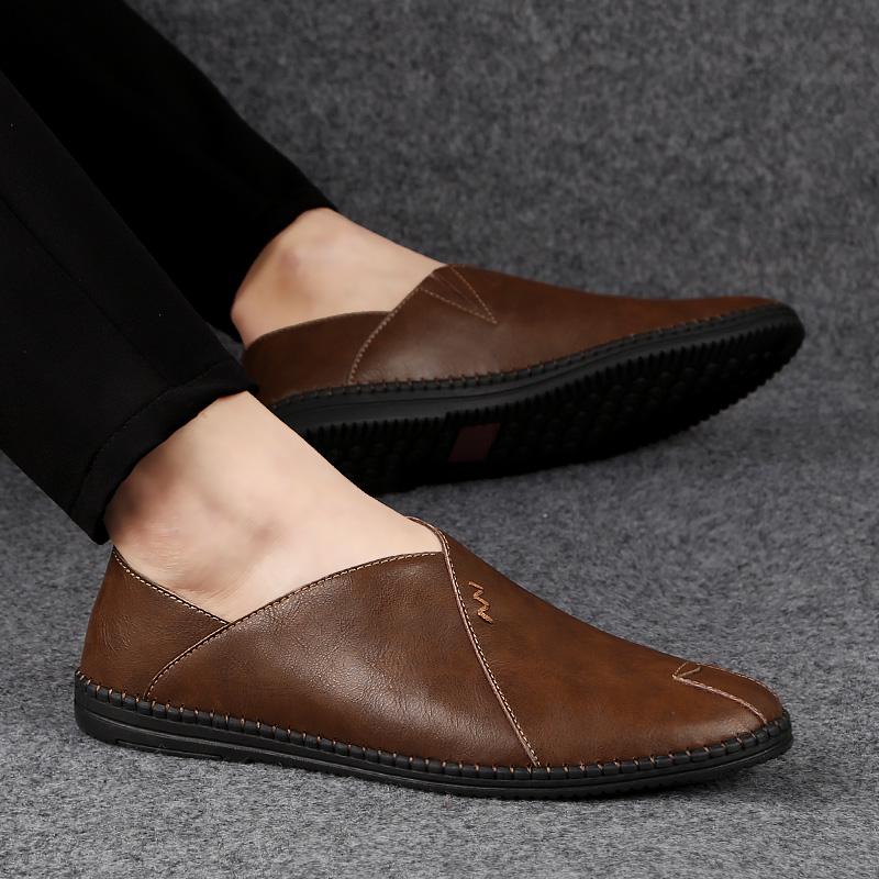 Modische weiche Echtleder-Schuhe Herren Bequeme Herren-Loafer Freizeitschuhe Herren Flats Heißer Verkauf Fahr-Leichtschuhe Mokassins Plus