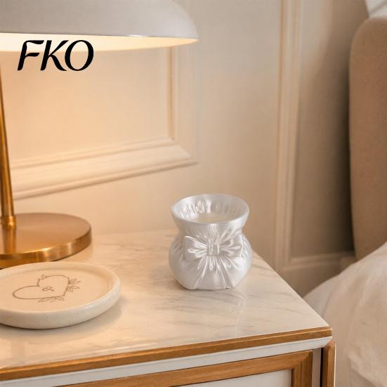 Dried Flower Vase Container Silk Drawstring Vase, 3D Printed Pen Holder, Makeup Brush Mini Round Storage Tube With Lid And Organizer for Jewelry Small