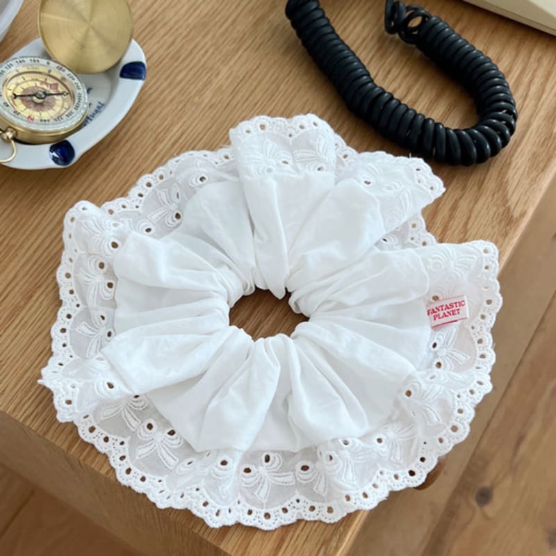 FANTASTIC PLANET Ribbon Lace Scrunchie