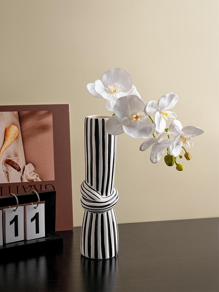 Ceramic Vase  Black White Striped Knot Decor sculpture Desktop Art Ornament Creative Flower Arrangement Vase Living Room Decor
