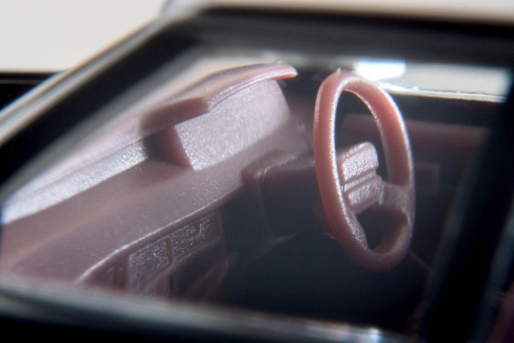 Tomytec Tomica Limited Vintage Neo LV-N175c Toyota Crown Hardtop Supercharged Royal Saloon (Wine) 1985 Model, Completed Model, 332718