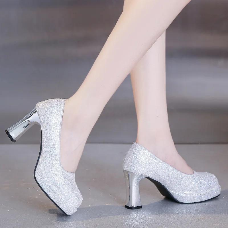 Mode 35-44 Große Damen High Heels Plateau Dicke Absätze Mary Jane Schuhe Kleiner Quadratischer Kopf Set Silberne High Heels