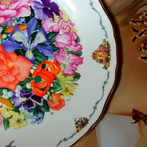 Vintage  decorative plate 'Finale'