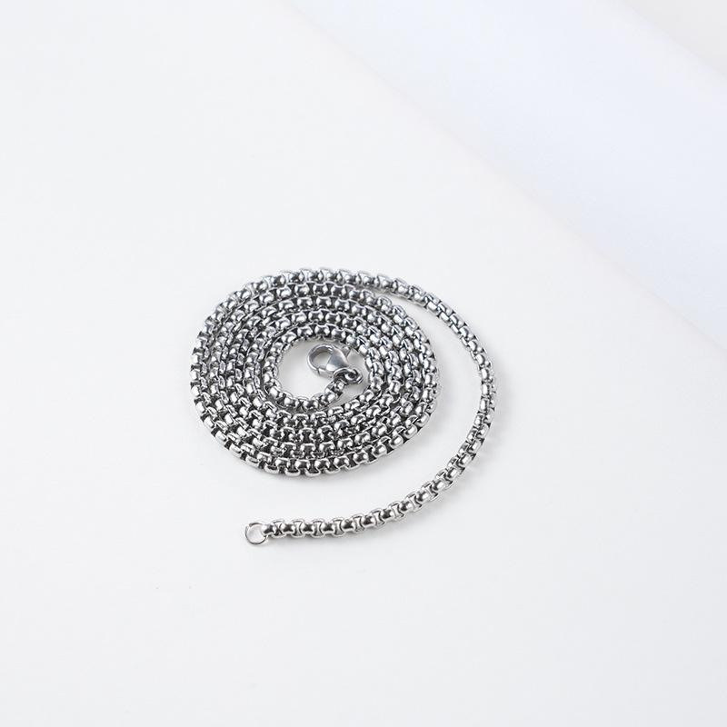 Collier de perles carrées polyvalent tendance Acier titane Carré Hezi Avec chaîne Chaîne en acier inoxydable Maïs Hommes