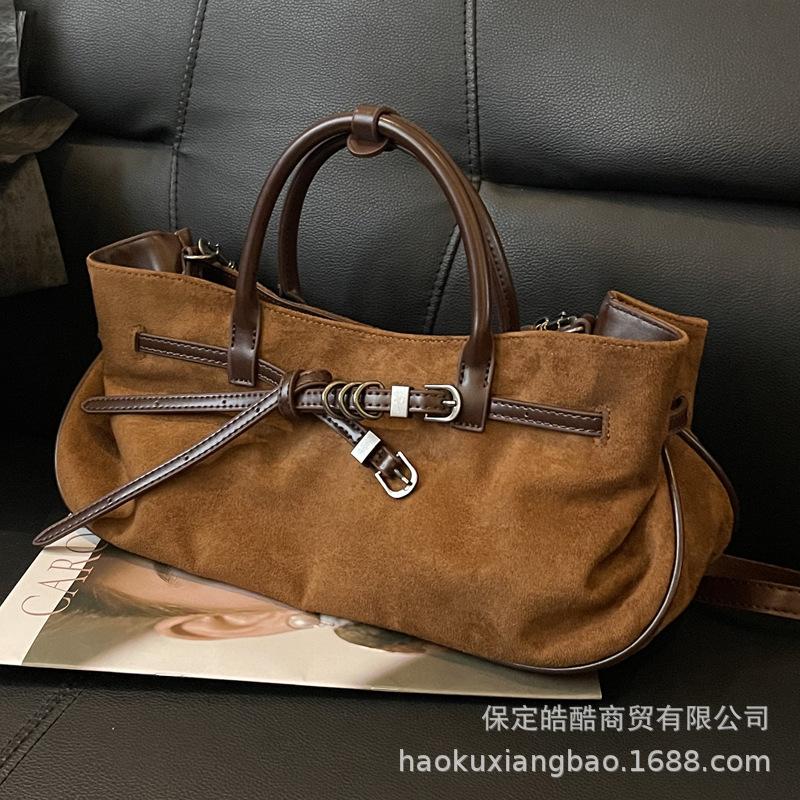 Bag Women's Autumn and Winter 2025 New Retro Matte Messenger Bag High-end Foreign Style Portable Tote Bag