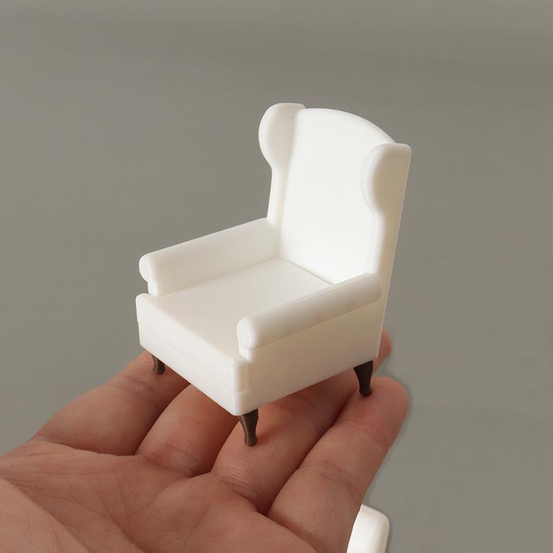 Miniatur-Creme-Puppenhaus-Sofa - Realistisch 1:12 Möbelmodelle für Puppenhaus.