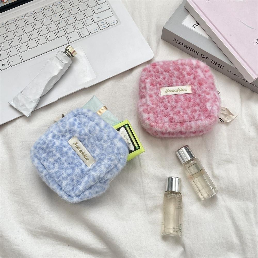 Leopard Print Makeup Bag Toiletry Bag Sanitary Pad Pouch Pad Pouch Cute Cosmetic Storage Pouch Women Small Makeup Bag Cable Case