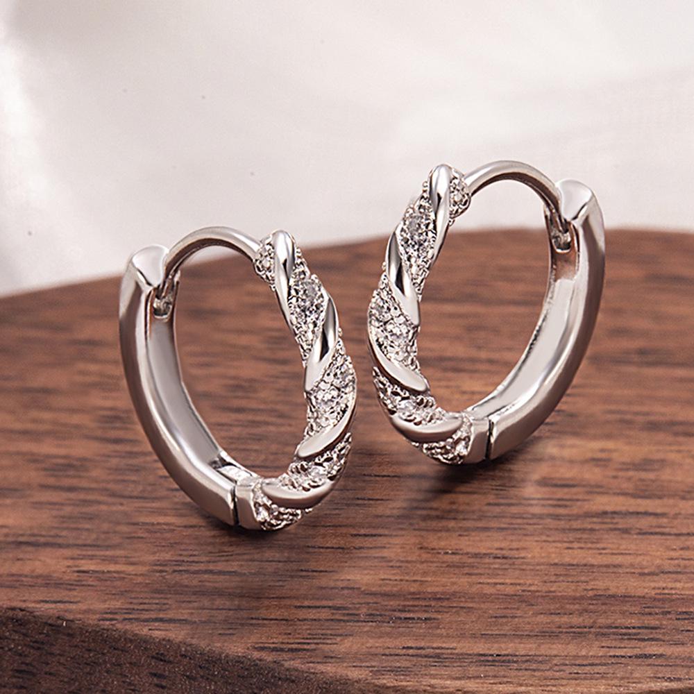 Mobius Zirconia Earrings: High-End Light Luxury Fashion for a Sophisticated Look