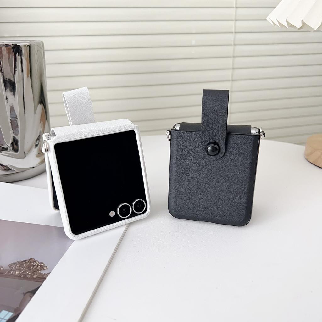 Suitable for Samsung Flip7 Folding Screen Mobile Phone Case ZFlip7 Side Hanging Black and White Plain Leather Hand Strap Anti Fall Protection