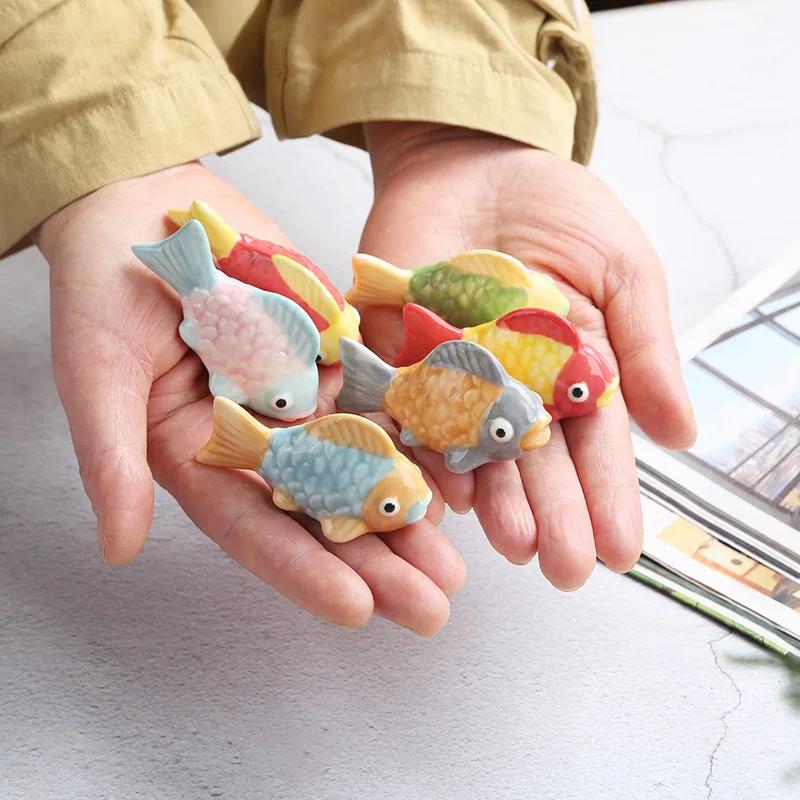 Chopstick Rest Chopsticks Pillow Cartoon Goldfish Forks Holder Kitchen Stand Spoon Rest Ceramic Home Hotel Decoration Pen Holder