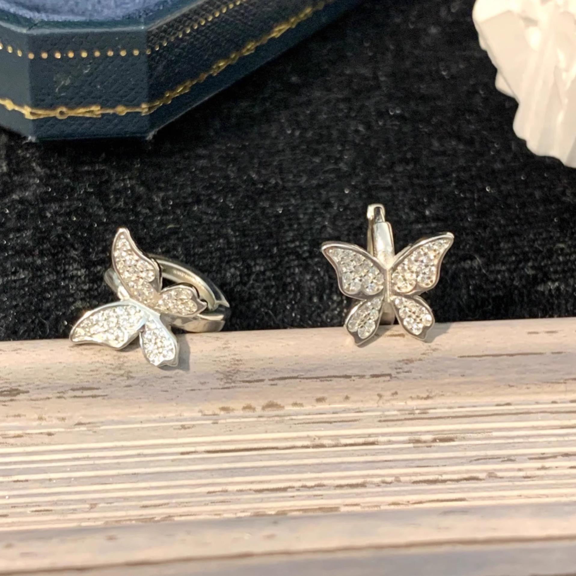 

Micro Inlaid Butterfly Earrings Fairy Ear Buckle Inlaid Zirconia Commuting with Ins Wind Small Studs Long-Lasting Color Office Versatile Daily Wear