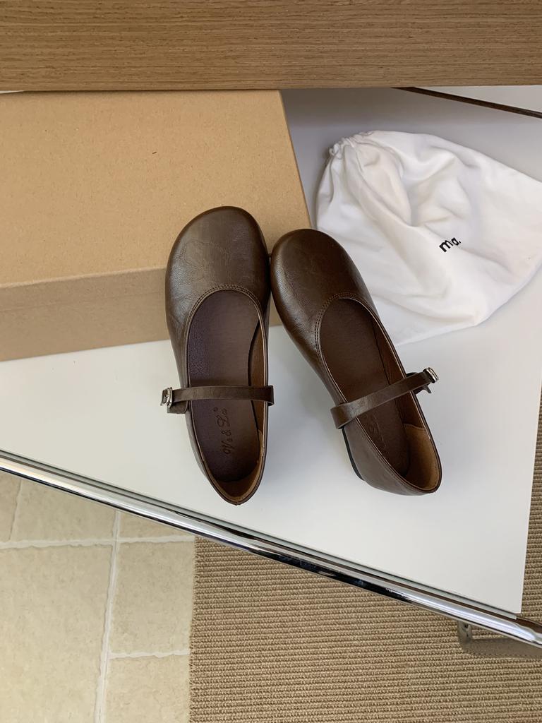 2025 Spring New Korean Version Mary Jane Shoes Women's Retro Shoes Niche Design Flat Bottom One-word Buckle Shallow Mouth Single Shoes