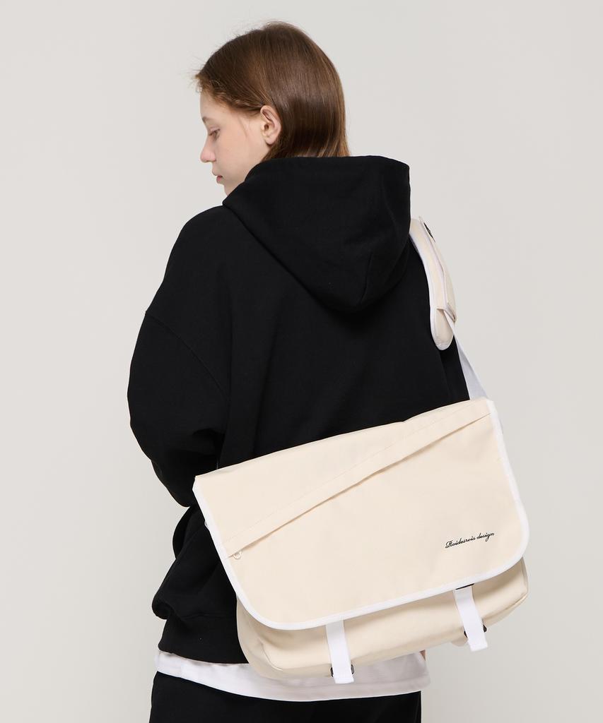 Roidesrois Needed Cross Messenger Bag (Ivory)
