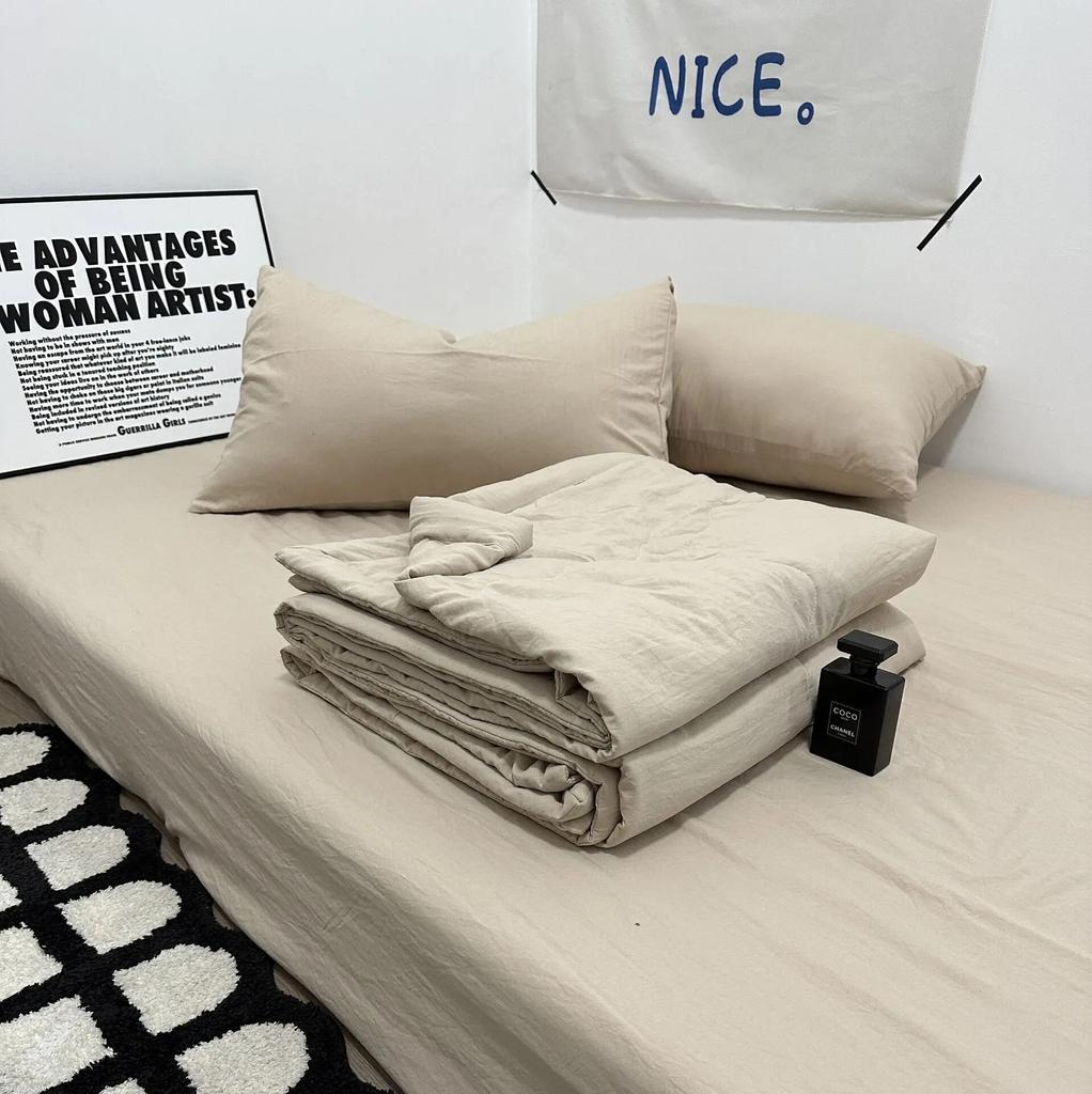 Summer Blanket Set Japanese Solid Colour Simplicity Summer Comforter Set Soft Thin Quilt Bed Sheet Pillowcase 4pcs Bedding Set