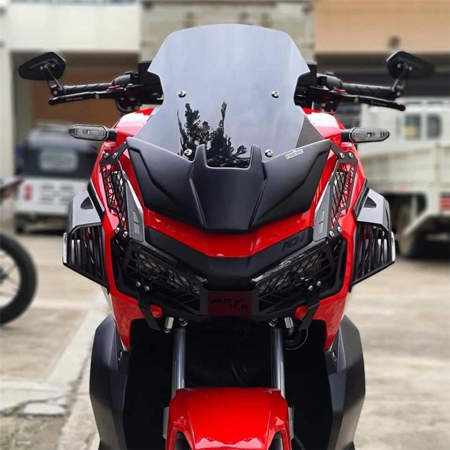 Universal Motorcycle Left Right Front Pneumatic Fairing Wing Tip Cover Protector